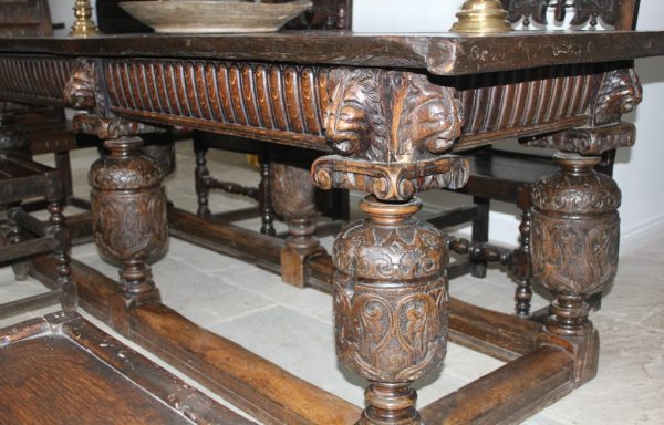 Fantastic Elizabethan Period Oak 6 Legged Table